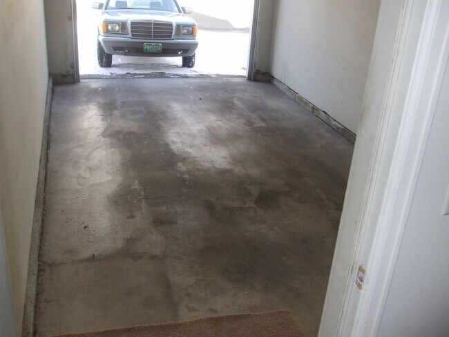 Building Photo - Huge 2bed/2bath Condo Near 225 and Iliff!