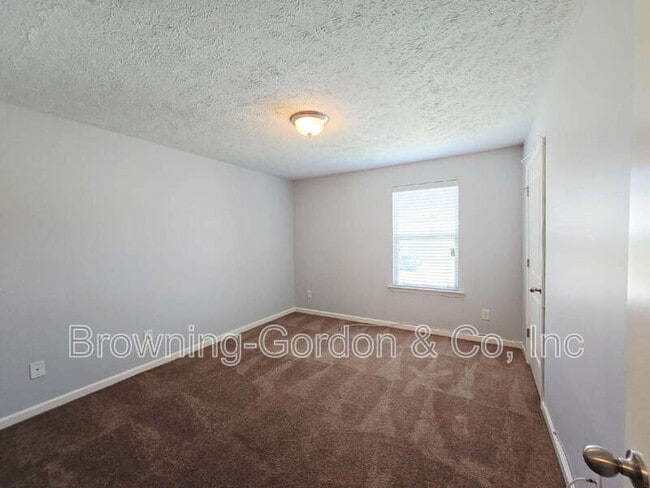Building Photo - 1551 Sprucedale Dr