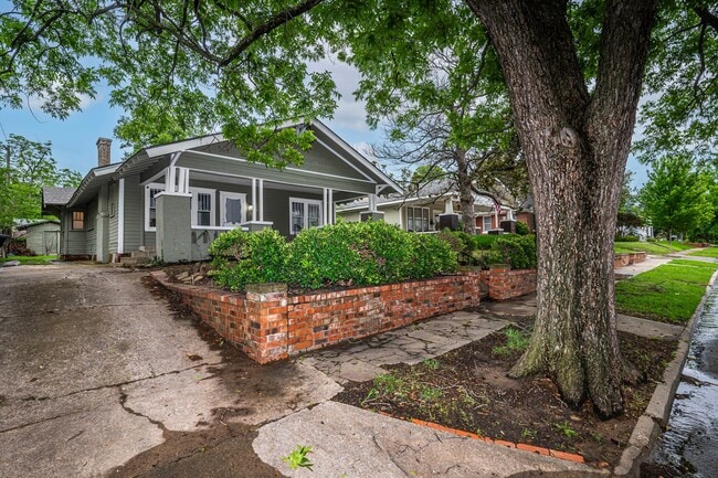 Building Photo - Updated 3/2 in  SW Ardmore
