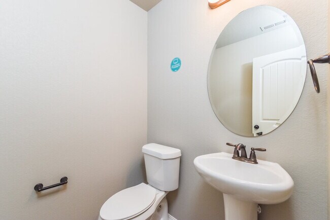 Building Photo - 7448 Cat Tail Creek Dr