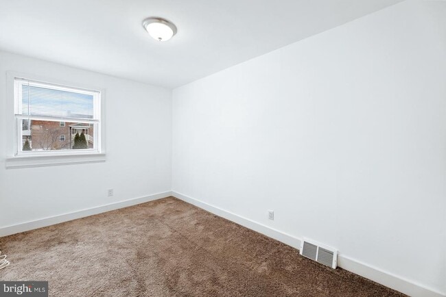 Building Photo - 12450 Knights Rd