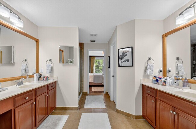Building Photo - 10591 Longleaf Ln