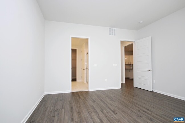 Building Photo - 3642 Moffat St