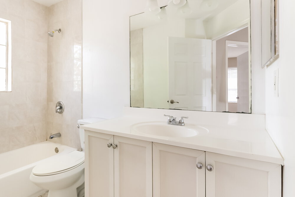 Building Photo - 4124 Pine Hollow Cir