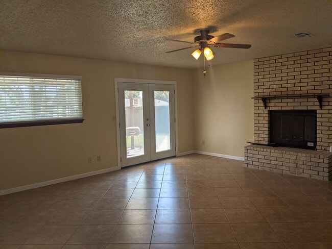 Building Photo - 3409 Mission Arch Dr