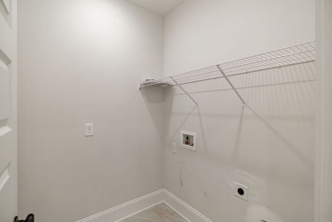 Building Photo - 125 Harper St