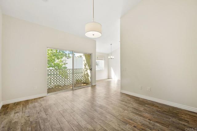 Building Photo - 1811 E Grand Ave