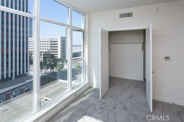 Building Photo - 400 W Ocean Blvd