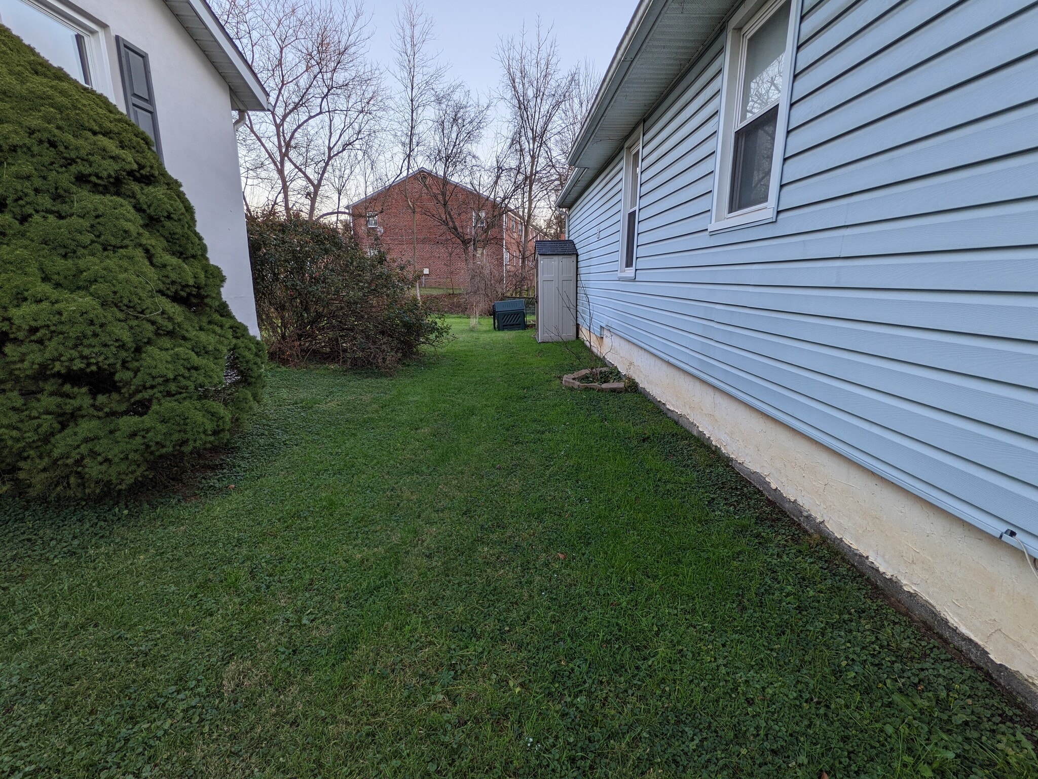 Side of the home - 336 Jefferson Ave