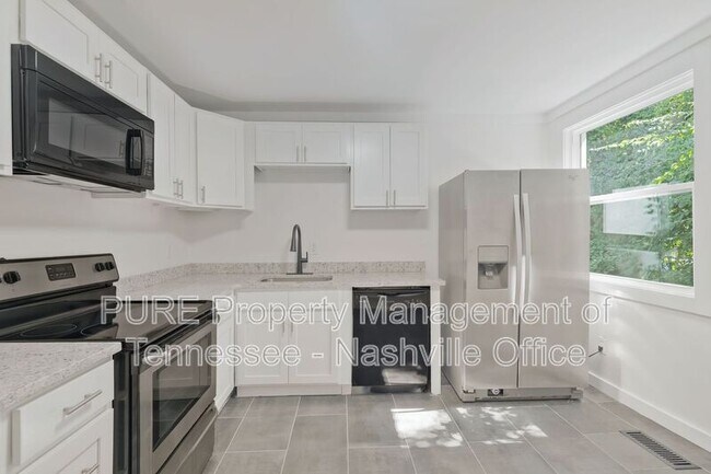 Building Photo - 1127 N 5th St