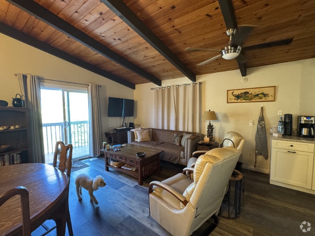 Building Photo - 23256 Lone Pine Dr