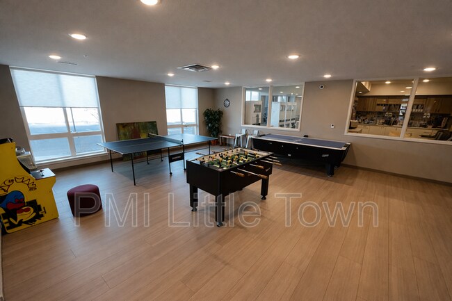 Building Photo - 12983 W Ida Ave