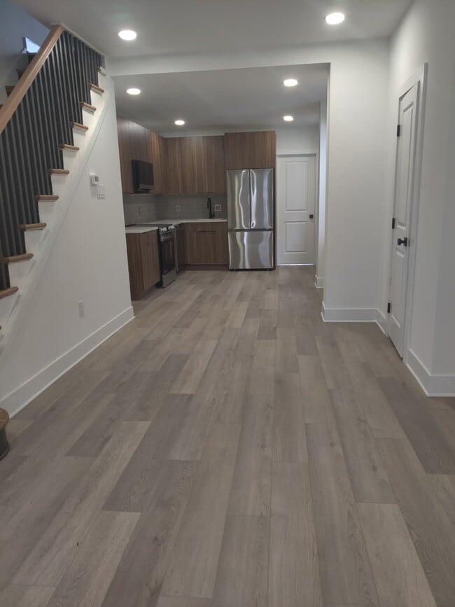 Building Photo - 1750 W Juniata St