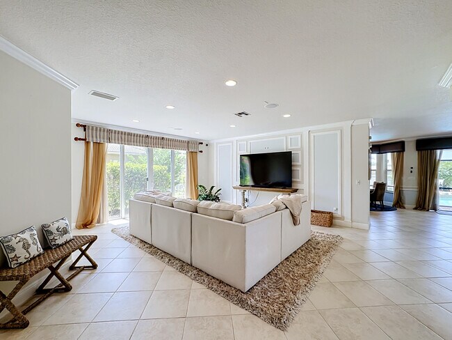 Building Photo - 11251 SW Springtree Terrace