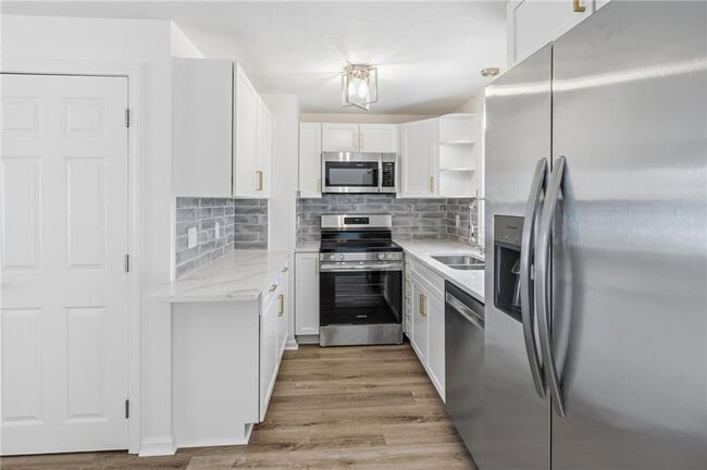 Building Photo - 23 Benefit St