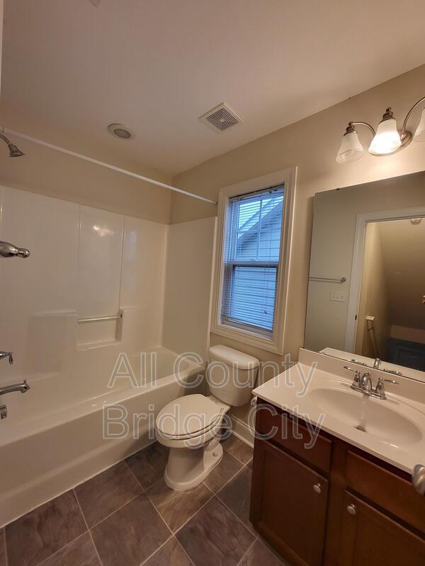 Building Photo - 216 Meritage St