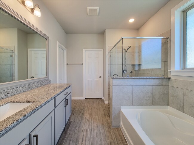 Building Photo - 31402 Conover Dr