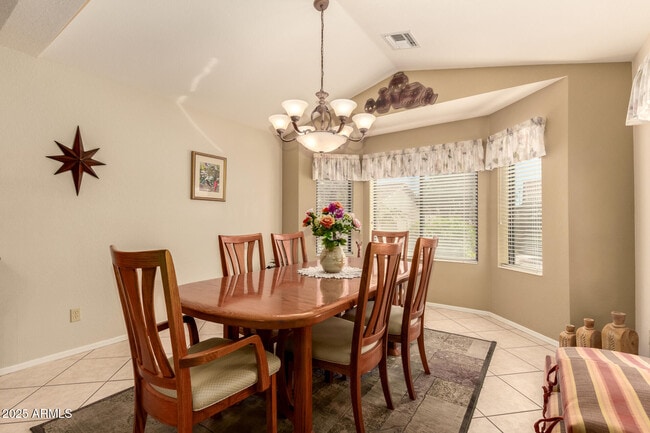 Building Photo - 9559 E Sunburst Dr