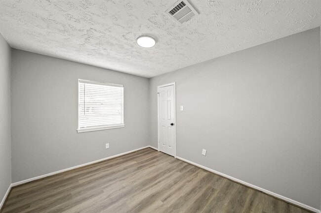 Building Photo - 13835 Templar Ln
