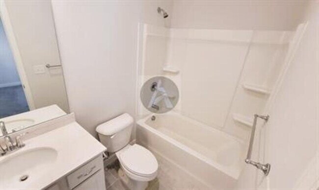 Building Photo - 2892 Boone Dr