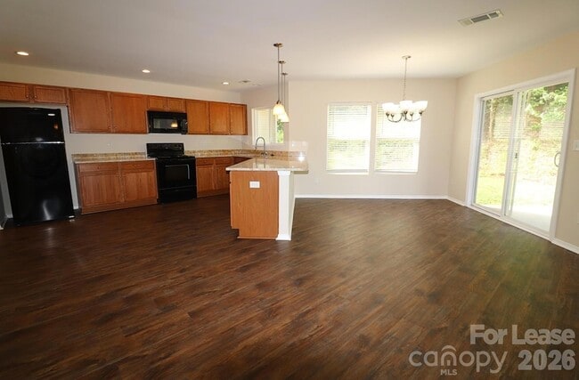 Building Photo - 13011 Lake Erie Ln