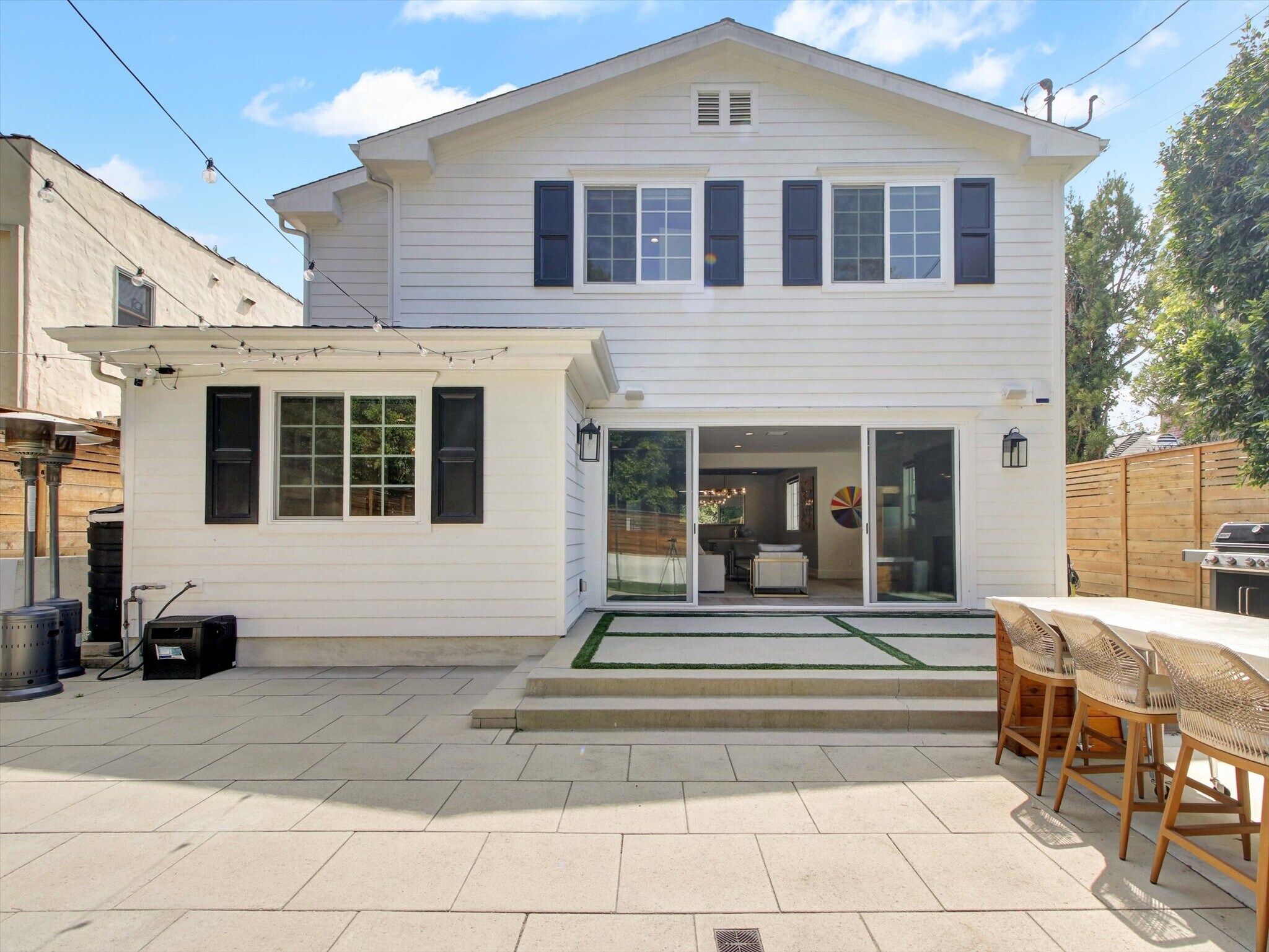 Building Photo - 10593 Kinnard Ave