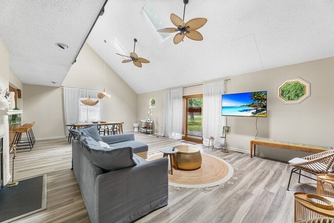 Building Photo - Beautiful Fully Loaded Home Ready to Rent!!!!