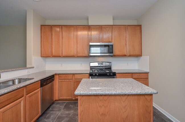Building Photo - 18514 Alemarble Oak St