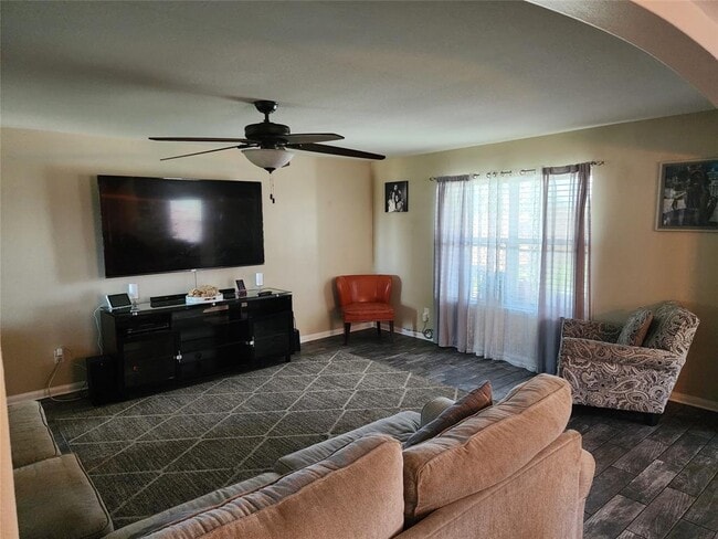 Building Photo - 1843 Garnet Breeze Dr