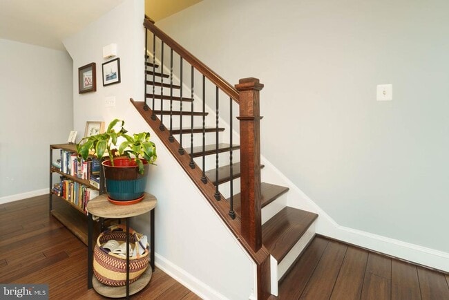 Building Photo - 6224 Capella Ave