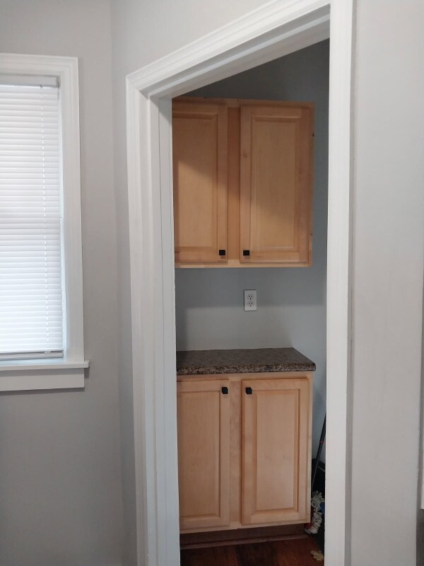 Building Photo - 1526 S 55th St