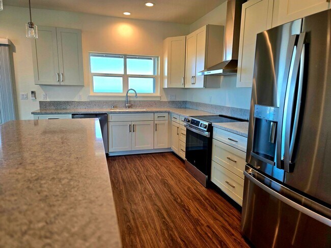Building Photo - Hoku?ula Maui – Plan F | 4 Bedroom, 2.5 Bath