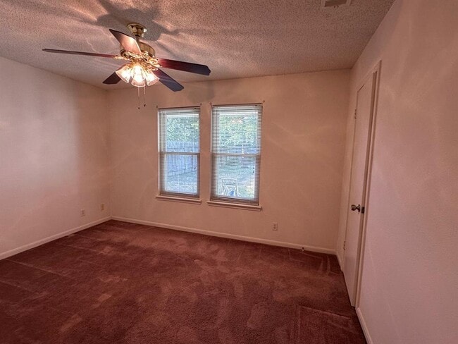 Building Photo - 110 Puna Ln