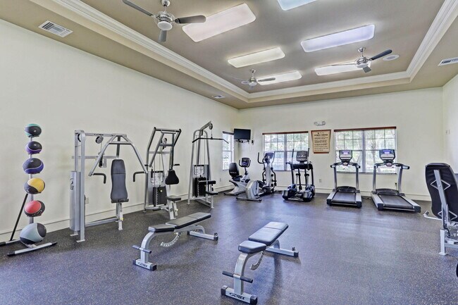 Building Photo - 6510 Emerald Dunes Dr