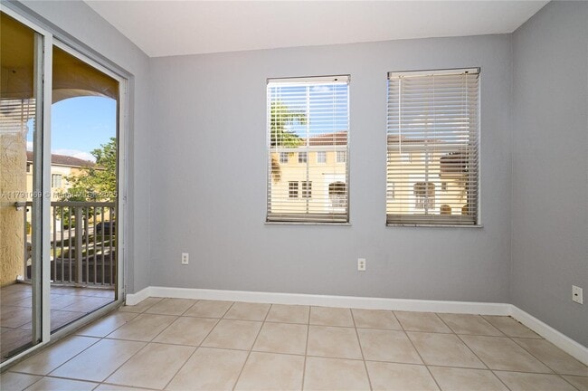 Building Photo - 4465 SW 160th Ave