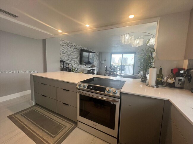 Building Photo - 17878 N Bay Rd