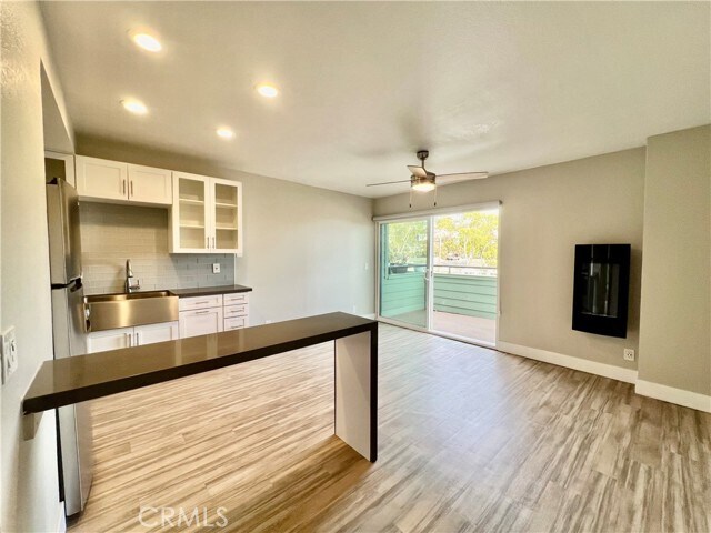 Building Photo - 312 Broadway St