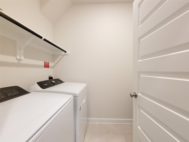 Building Photo - 8406 Hazel River Dr