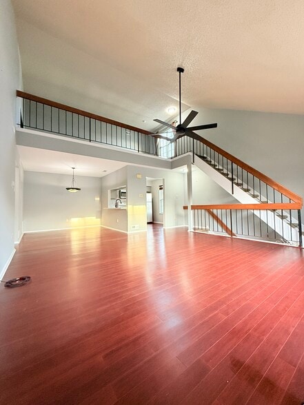 Building Photo - 2704 Tarnbrook Dr