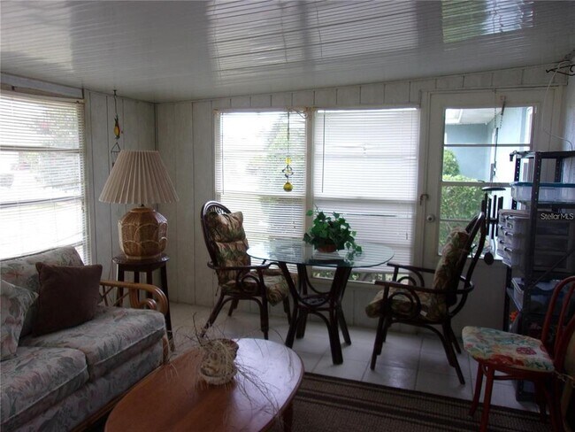 Building Photo - 1814 Columbine Pl