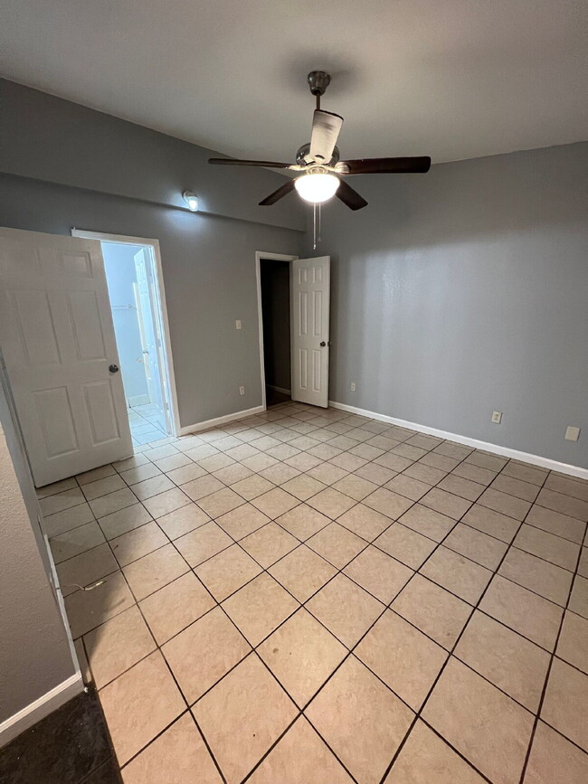 Building Photo - **"Charming 1-Bedroom Gem at Parnell Place, Jonesboro – Cozy 500 Sq Ft Living!"**