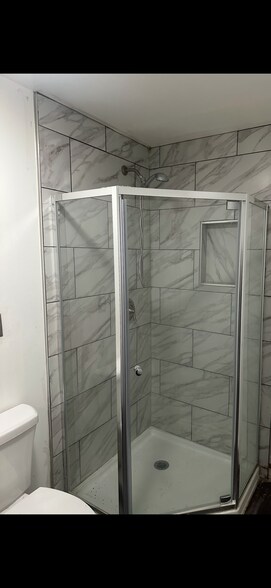 Building Photo - 5224 W Avenue L4