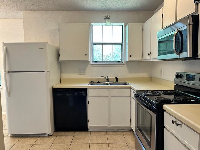 Building Photo - 911 Hulon Ln