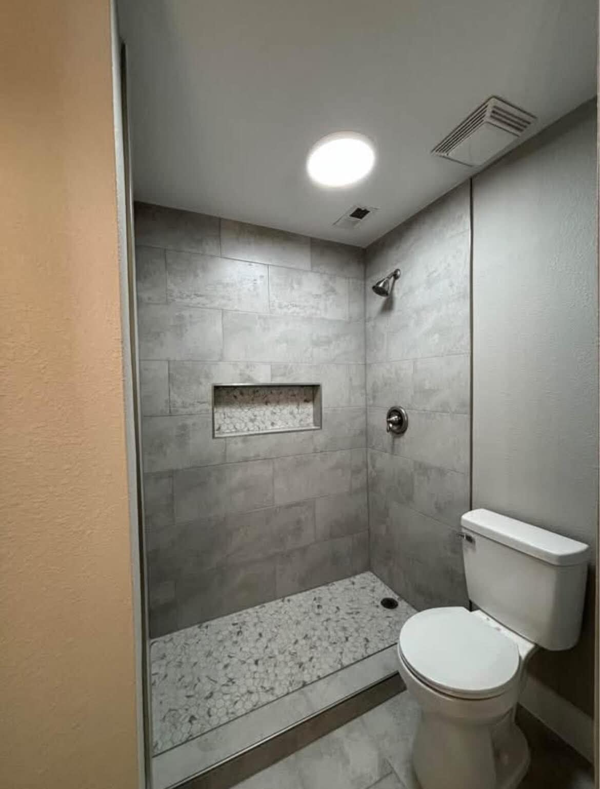 Building Photo - 5614 Harvest Hill Rd