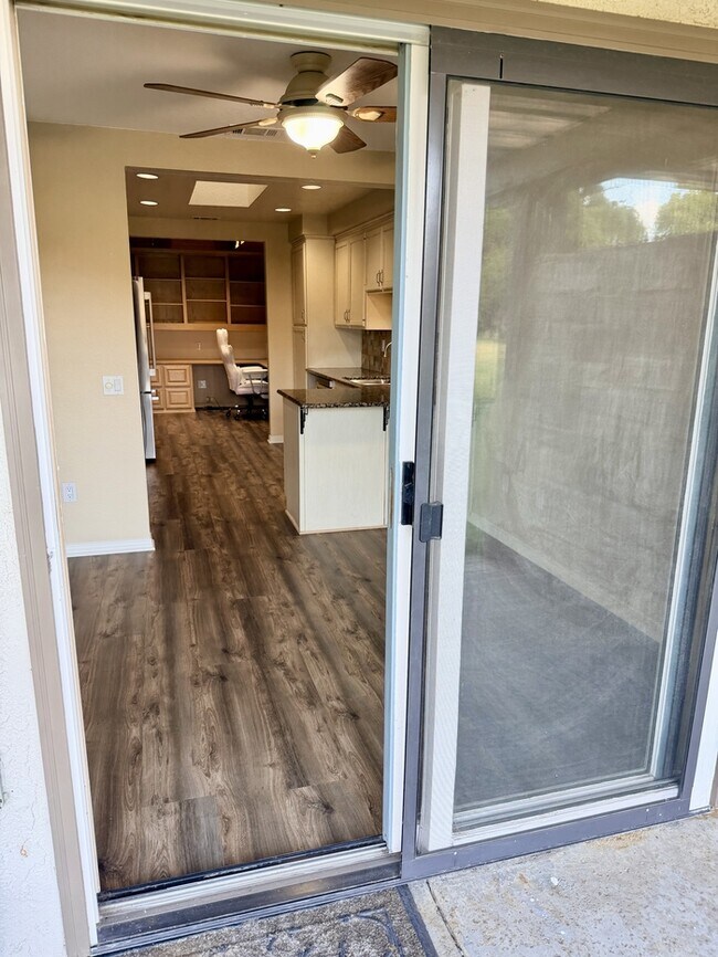 Building Photo - 38441 Oaktree Loop