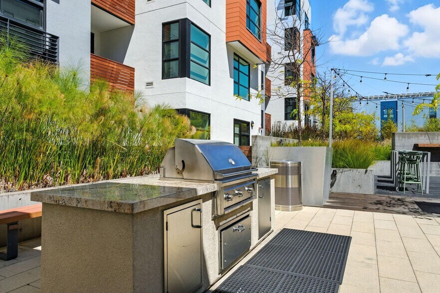 Building Photo - 1155 4th St