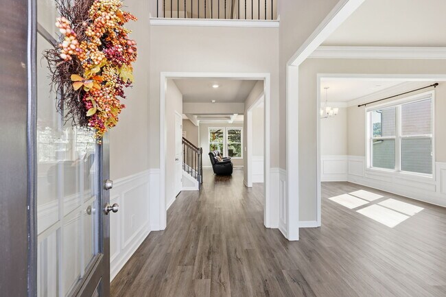 Building Photo - 3247 Hawthorne Path