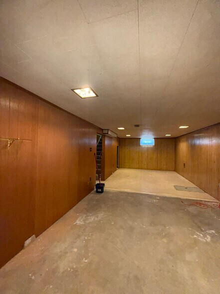 Building Photo - 3624 Bel Air Dr SE