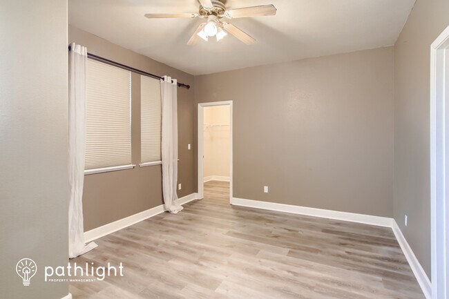Building Photo - 6142 Big Bend Dr, Roseville, CA, 95678