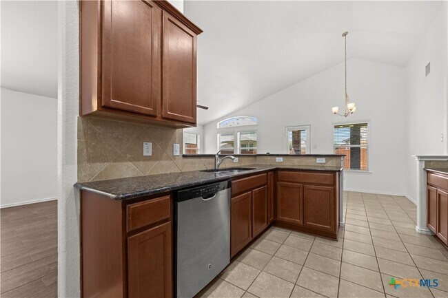 Building Photo - 6709 Mustang Creek Rd